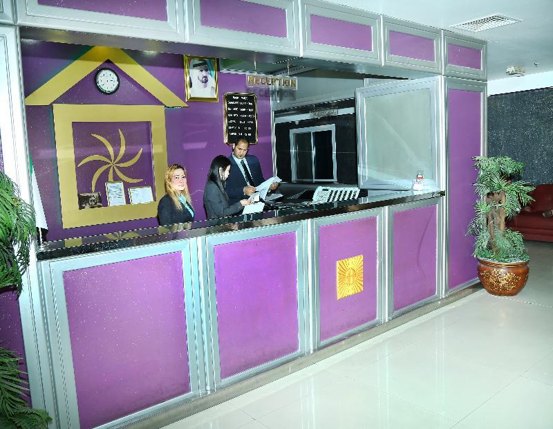 Golden Square Hotel Apartments Дубай Екстер'єр фото