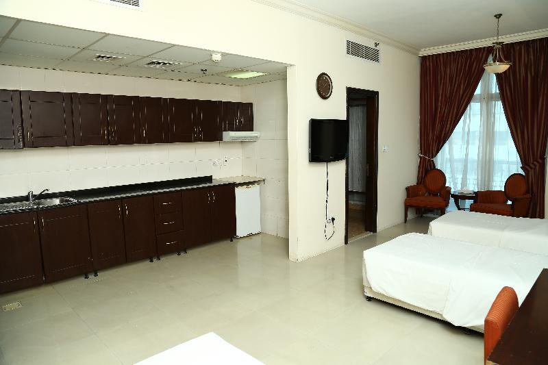 Golden Square Hotel Apartments Дубай Екстер'єр фото