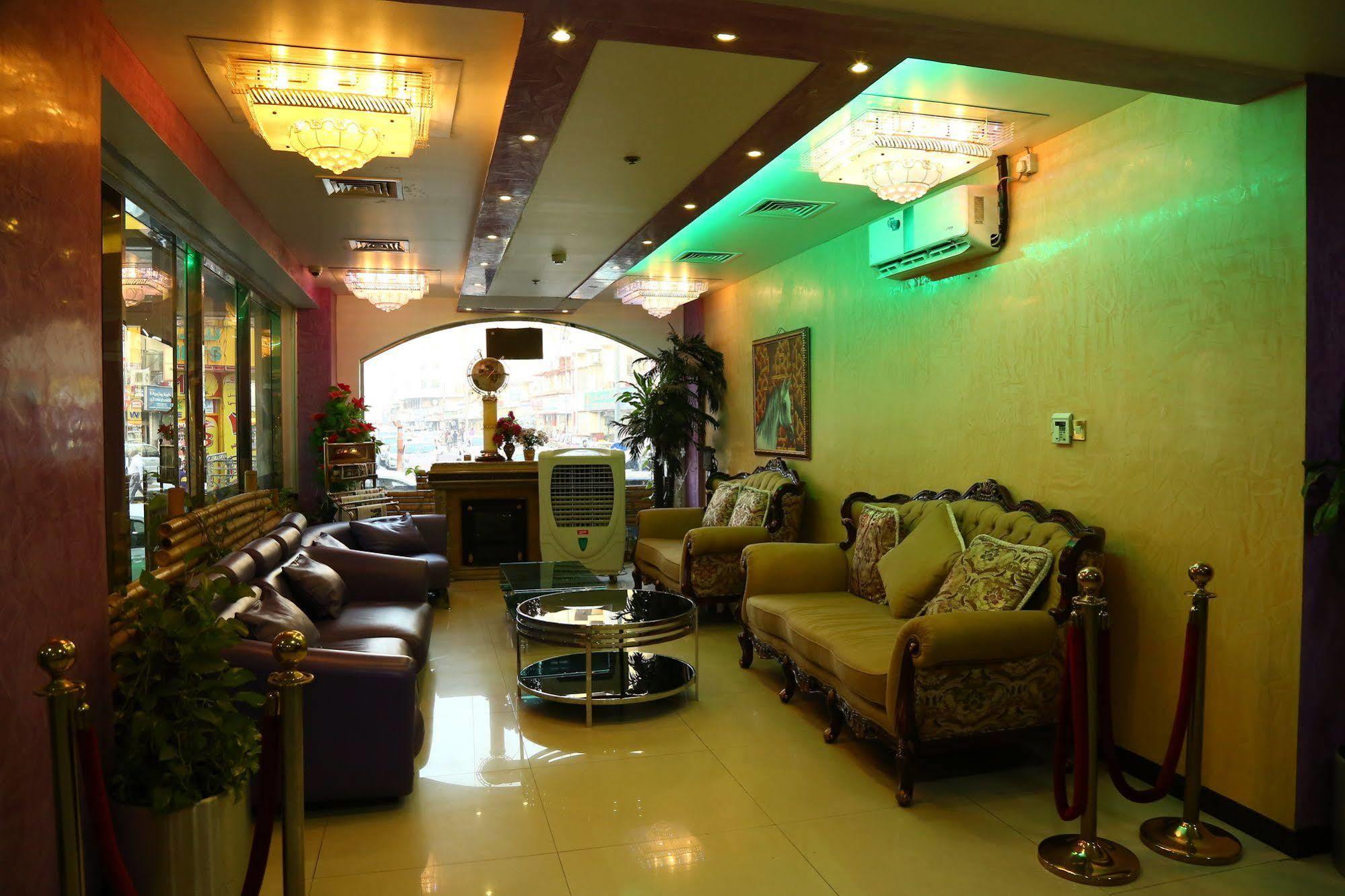 Golden Square Hotel Apartments Дубай Екстер'єр фото