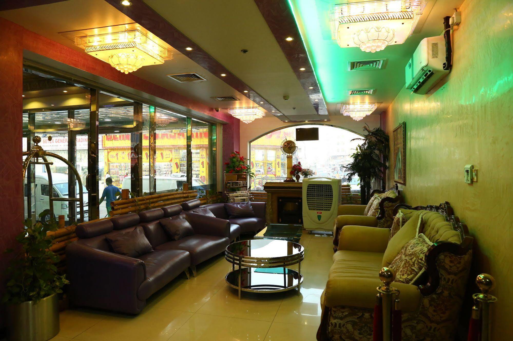 Golden Square Hotel Apartments Дубай Екстер'єр фото